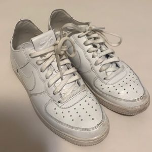 nike court vision low women’s sneaker size 6
